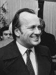 Francisco_Pinto_Balsemão_1982_(cropped).jpg